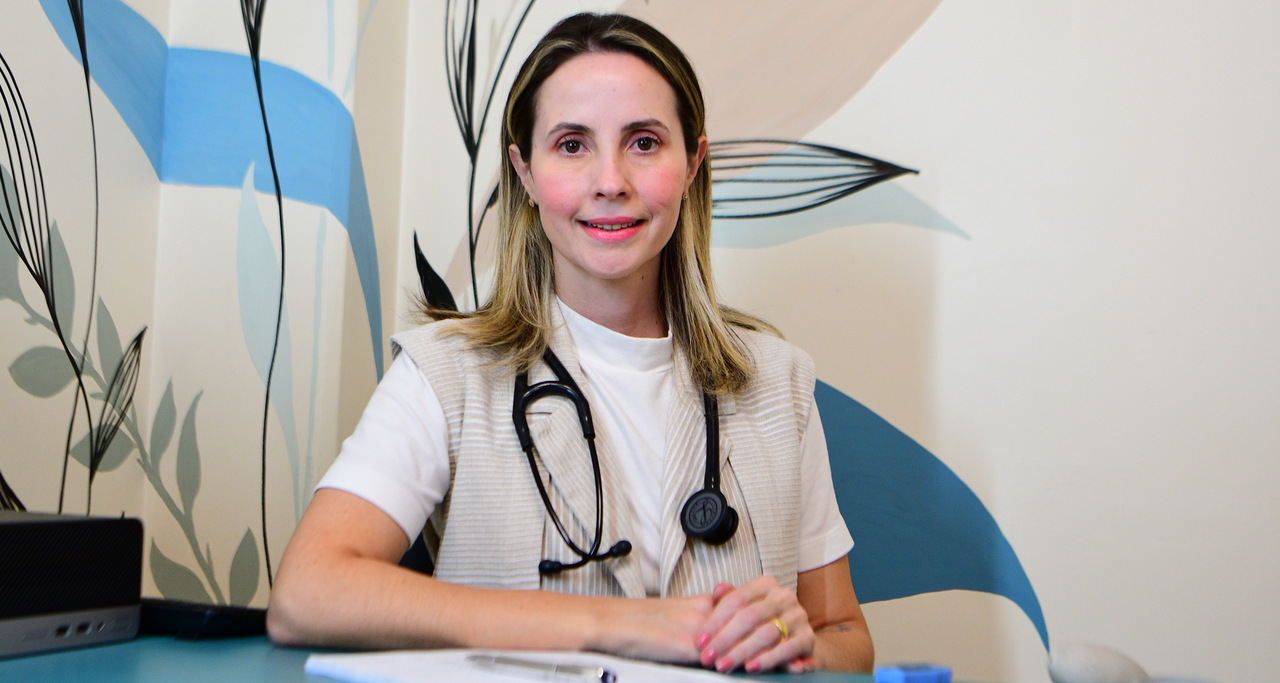 Saiba como se tornar médico, quanto custa a formação e quais são as principais áreas de especialização.